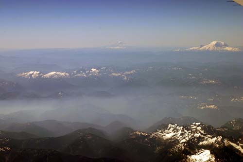 002-Mt Rainier (Right) - St. Helens (Left)