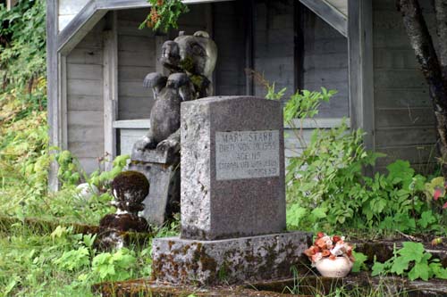 088-Tombstone of Mary Starr - lived to 115 years old